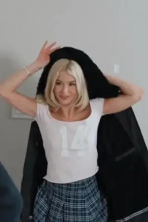 Slut VS Robbers