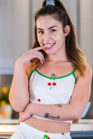 Breaking Into Hot Lesbian Pussy